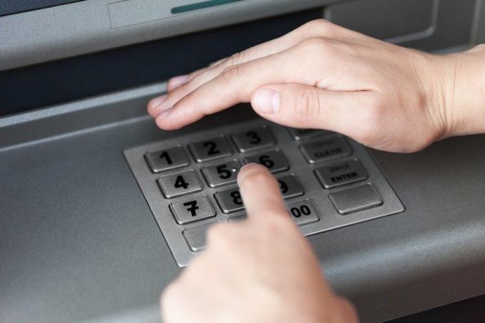 7 tipp, hogy hogyan védheti meg a bankkártya származó csalók