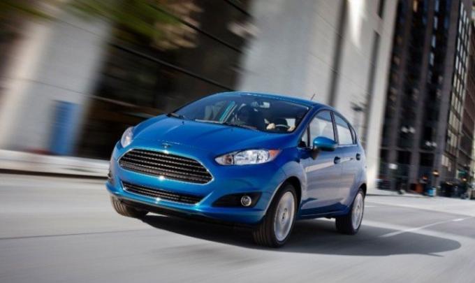 Kompakt ötajtós Ford Fiesta 2014-ben. | Fotó: cheatsheet.com.