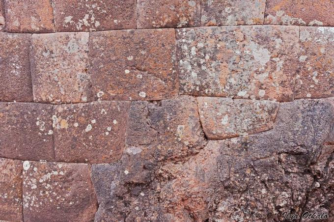 Sokszög kő falazat - Forrás: https://peru-info.me/