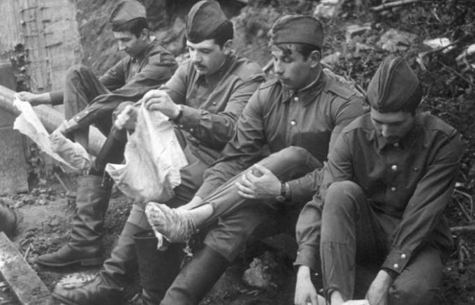 5 ok, amiért footcloths népszerűek voltak a szovjet hadsereg, mint a zokni
