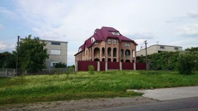 A leggazdagabb falu Ukrajnában, ahol nincs 1 emeletes épület