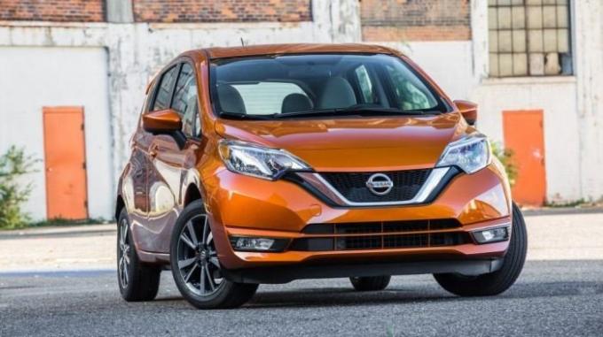 Nissan Versa Megjegyzés 2017-ben. | Fotó: cheatsheet.com.