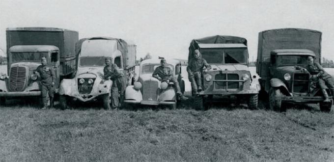 Amennyiben mind elfoglalták a háború után autók megkapta a Szovjetunió
