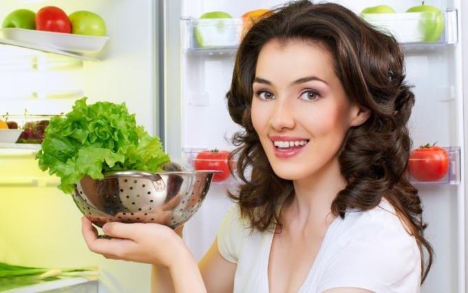 Nem biztos abban, hogyan lehet friss salátáját frissen tartani a hűtőszekrényben? Olvassa el a tippeket!