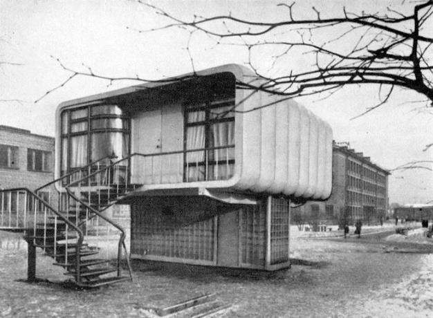 Műanyag ház épült Leningrád 1961.