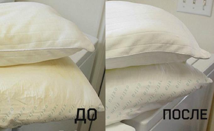 Hatékony módja, hogyan lehet eljutni a fehér ágynemű és párnák