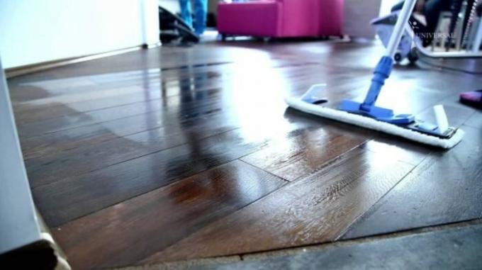 Még a padlót lehet mosni. / Fotó: samodelkino.info.