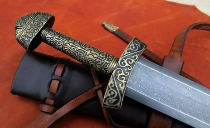 
Swords Damaszkusz találták meg a régészek Franks, a kis számú a szlávok és a németek, beleértve a vikingek. gregforge.com.ua. 